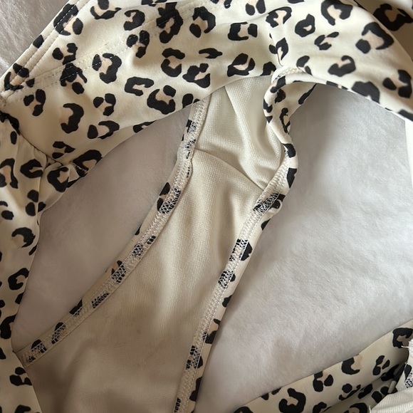 Abercrombie Cheetah One Shoulder Bikini - Picture 6 of 8